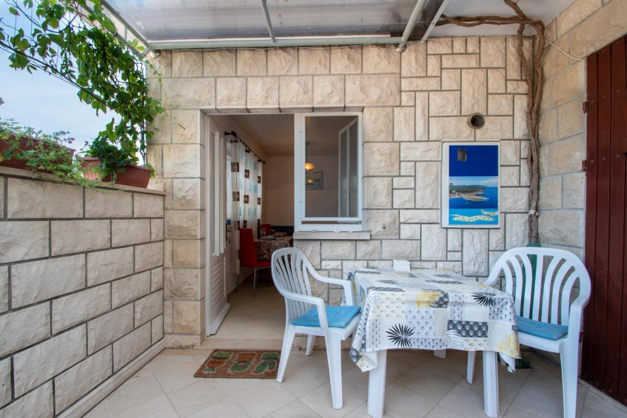 Apartment Ruzica Zrnovo Eksteriør billede